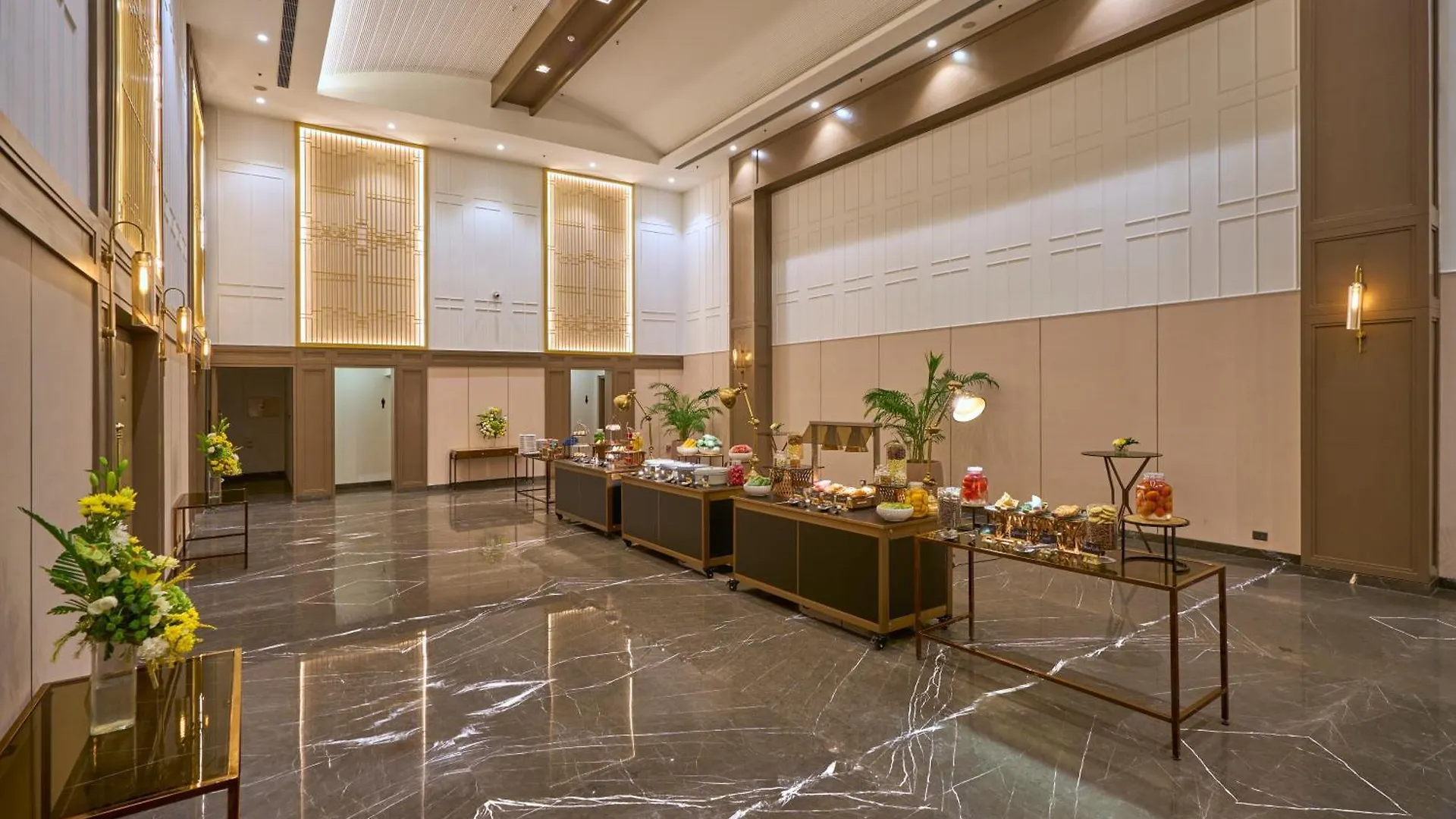 Dlf Club 5 Gurgaon