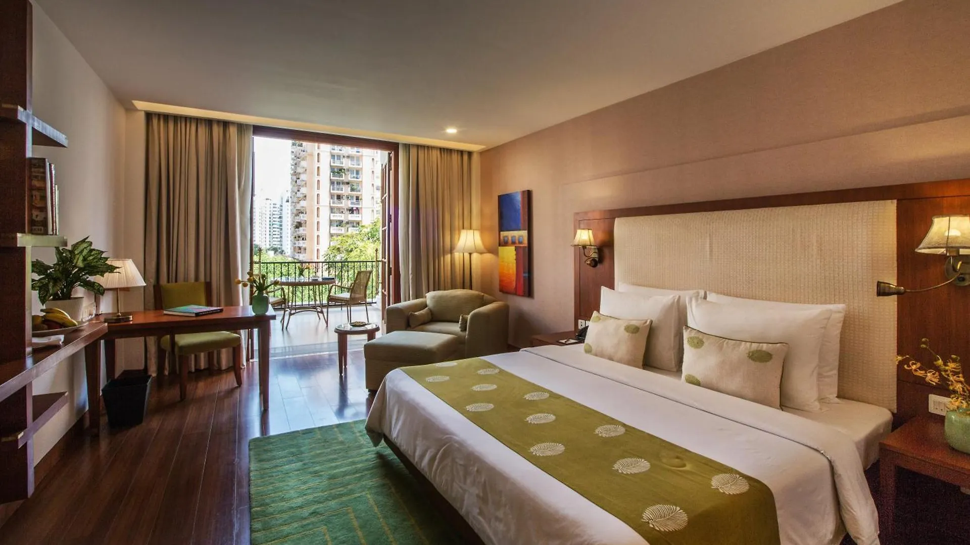 Dlf Club 5 4*, Gurgaon