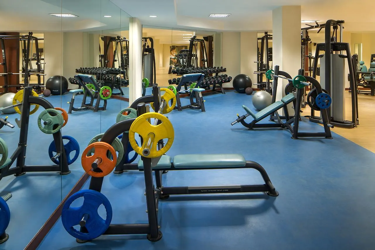Dlf Club 5 4*, Gurgaon India